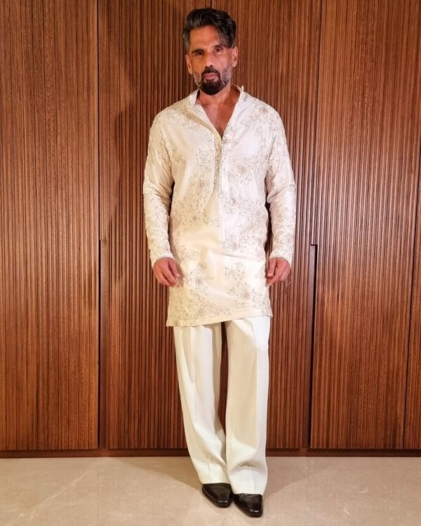 Styled in a Zeenat Fashion Chikankari kurta with wide-leg pants